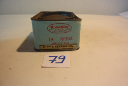 C79 Ancienne Boite En Métal Publicitaire England Temlon 1 - Boxes
