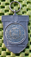 Medaille - W.S.V  Kennemer Jagers IJmuiden 10 Juni 1946 ( Lood )  -  Original Foto  !!  Medallion  Dutch - Autres & Non Classés