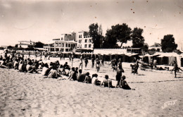 La Tranche Sur Mer (Vendée) La Plage Un Jour De Concours De Volley Ball - Edition Jehly Poupin - Volleybal