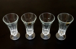 Années 1970  4 Flûtes à Champagne  Tige Courte Verre Transparent à Facettes - Verres