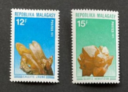 MADAGASCAR 1971 - NEUF**/MNH - Série Complète Mi 627 / 628 - YT 482 / 483 - MINERAUX - Madagascar (1960-...)