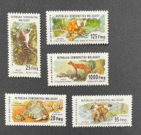 MADAGASCAR 1979 - NEUF**/MNH - Série Complète Mi 846 / 850 - YT 627 / 629 + PA 177 / 178 - ANIMAUX FAUNE - Madagascar (1960-...)