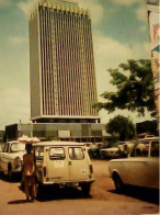 Nigeria / Lagos - Independence Building / Cars AUTO CAR VB1975 JU5129 - Nigeria