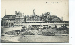 France  Postcard  Pas -de Calais Arras La Gare 1919 War Damaged . Unused - Stazioni Senza Treni