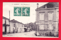 F-40-Sabres-02P76  La Rue Bordelaise, Cpa BE - Sabres