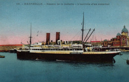 Marseille - Bassin De La Joliette - L'arrivée D'un Courrier - Bateau - Joliette, Hafenzone