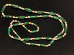 Lunghissima Antica Collana In Malachite E Perle Di Fiume - Afrikaanse Kunst