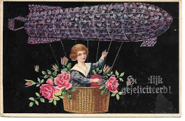 Zeppelin Made Of Flowers, Aviation, Aviazione, Luftfahrt, Child, Enfant, Kind, Roses, Rosen, Flowers, Fiori - Geburtstag