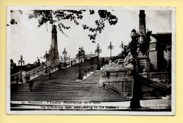 13. MARSEILLE – L'Escalier Monumental De La Gare (animée) (voir Scan Recto/verso) - Bahnhof, Belle De Mai, Plombières