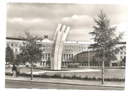 BERLIN Tempelhof - Luftbrücken Denkmal - Tempelhof