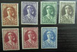 326/31 'Koninging Elisabeth' - Ongebruikt * - Côte: 30 Euro - Unused Stamps