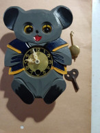 1960s Mi-Ken Baby Animal Click With Moving Yes Made In Japan - Relojes