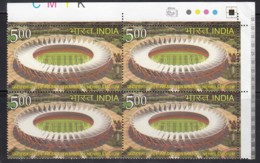 India MNH 2010, T/L Block Of 4, Set Of 2 Commonwealth Games, Jawaharlal Nehru (Football Cricket, Etc) - Blocchi & Foglietti