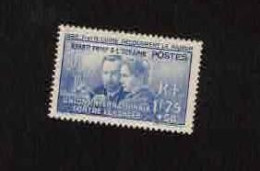 YT N° 127** - Pierre Et Marie Curie - Radium - Unused Stamps