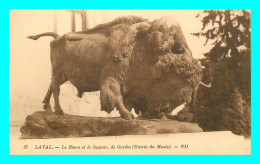 A808 / 195 38 - LAVAL Le Bison Et Le Jaguar De Gardet - Laval