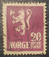 Norway Lion 20 Used Stamp Classic-Type Line Between ØRE And POST - Usati