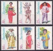 Suriname 1980 Dansjurken, Costumes, Klederdracht MNH/**/Postfris  - Surinam