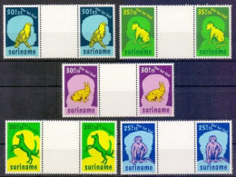 Suriname 1977 Huisdieren, Dog, Cat, Monkey, Rabbit, Parrot GUTTERPAIR MNH/**/postfris - Surinam