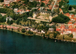 73684522 Ploen See Schloss Seenlandschaft Holsteinische Schweiz Fliegeraufnahme  - Plön