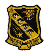 Patch - Ecusson Tissu Brodé  - US NAVY Parachute Team - Chuting Stars - Equipe De Démonstration Parachute Naval ( B321 - Aviazione