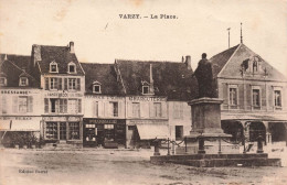 FRANCE - Clamecy - Varzy - Vue Générale De La Place - Carte Postale Ancienne - Clamecy