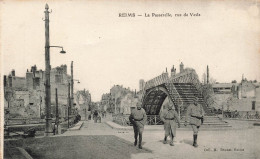 FRANCE - Reims - Vue Sur La Passerelle Rue De Vesle - Carte Postale Ancienne - Reims