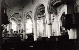 RELIGIONS & CROYANCES - Intérieur De L'église - Carte Postale - Kerken En Kloosters