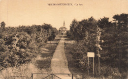 VILLERS BRETONNEUX : LE PARC - Villers Bretonneux