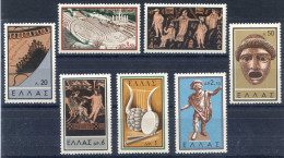 REF 002 > GRECE < Yvert N° 685 à 691 * *  Neuf Luxe MNH * * --- Grécia - Musique Théatre  Lyre Flute Tambour - Unused Stamps