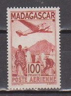 MADAGASCAR         N° YVERT PA 62  NEUF SANS CHARNIERES   ( NSC  4  ) - Posta Aerea