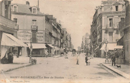 FRANCE - Saint Nazaire - La Rue De Nantes - Wolkowitz - Dos Non Divisé - Carte Postale Ancienne - Saint Nazaire