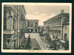 BD028 - BENEVENTO PIAZZA ROMA - ANIMATA 1939 - PICCOLISSIMO STRAPPO VERTICALE IN MEZZERIA - Benevento