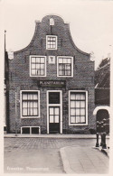 3755	18	Franeker, Planetarium (minuscule Vouwtjes In De Hoeken) - Franeker