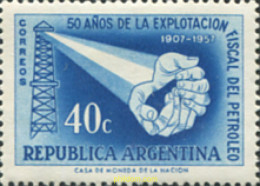 726151 MNH ARGENTINA 1957 50 ANIVERSARIO DE LA EXPLOTACION FISCAL DEL PETROLEO - Nuovi