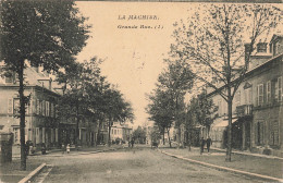 CPA La Machine-Grande Rue-Timbre      L2725 - La Machine