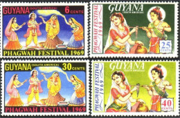 476 Guyana Phagwah Hindu Festival Danse Dance Perfurme Parfum MNH ** Neuf SC (GUY-14) - Hinduismus