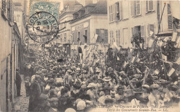 77-MONTEREAU- CONCOURS DE PÊCHE DU PETIT JOURNAL DEFILE DES CONCURRENTS GRANDE RUE - Montereau