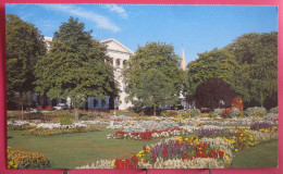 Angleterre - Cheltenham - Imperial Gardens - Cheltenham