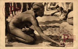 REPUBLICA CENTROAFRICANA. AFRICA CENTRAL - OUBANGUI CHARI. Femme Au Marché De Bangui - Centrafricaine (République)