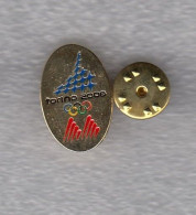 Pin Badge NOC Macedonia Winter Olympic Games Torino 2006 Olympics Olympia National Committee - Jeux Olympiques