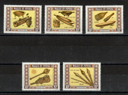 Wallis & Futuna - YV 198 à 202 N** MNH Luxe Gomme Tropicale Mate , Complète , Artisanat , Cote 14 Euros - Unused Stamps