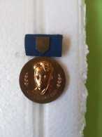Medalla Antigua Artur Becker Fdj - Sin Clasificación