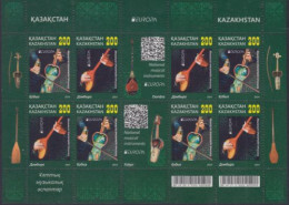 Kasachstan MiNr. Klbg.880-81 Europa 14, Volksmusikinstrumente Kobys U.Dombra - Kazajstán