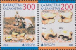 Kasachstan MiNr. Zdr.906+905 Europa 15, Hist.Spielzeug, Schagai-Spiel - Kazajstán