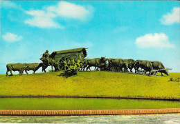 MONTEVIDEO - Monumento A La Carreta  Escultor Jose Belloni - Uruguay