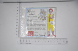 Mini Calendrier  Ronald MC DONALD's Dépliant 7 Volets Pour Inscrire Chaque Mois Les Anniversaires Des Copains - Tamaño Pequeño : 2001-...