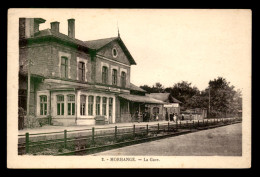 57 - MORHANGE - LA GARE DE CHEMIN DE FER - VUE DES VOIES - Morhange