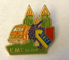 PINS TRAIN SNCF EMT DIJON  / 33NAT - TGV