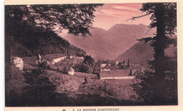 FRANCE - La Grande Chartreuse - Vue Générale - La Forêt Autour - Carte Postale Ancienne - Andere & Zonder Classificatie