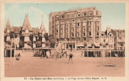 FRANCE - La Baule Sur Mer (Loire Inf) - Vue Générale De La Plage Devant L'hôtel Majestic- Animé - Carte Postale Ancienne - Saint Nazaire